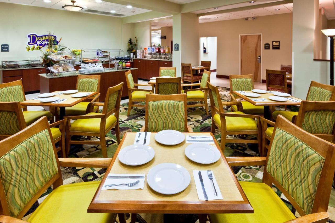 Apodaca Holiday Inn Express & Suites Monterrey Aeropuerto By Ihg מראה חיצוני תמונה